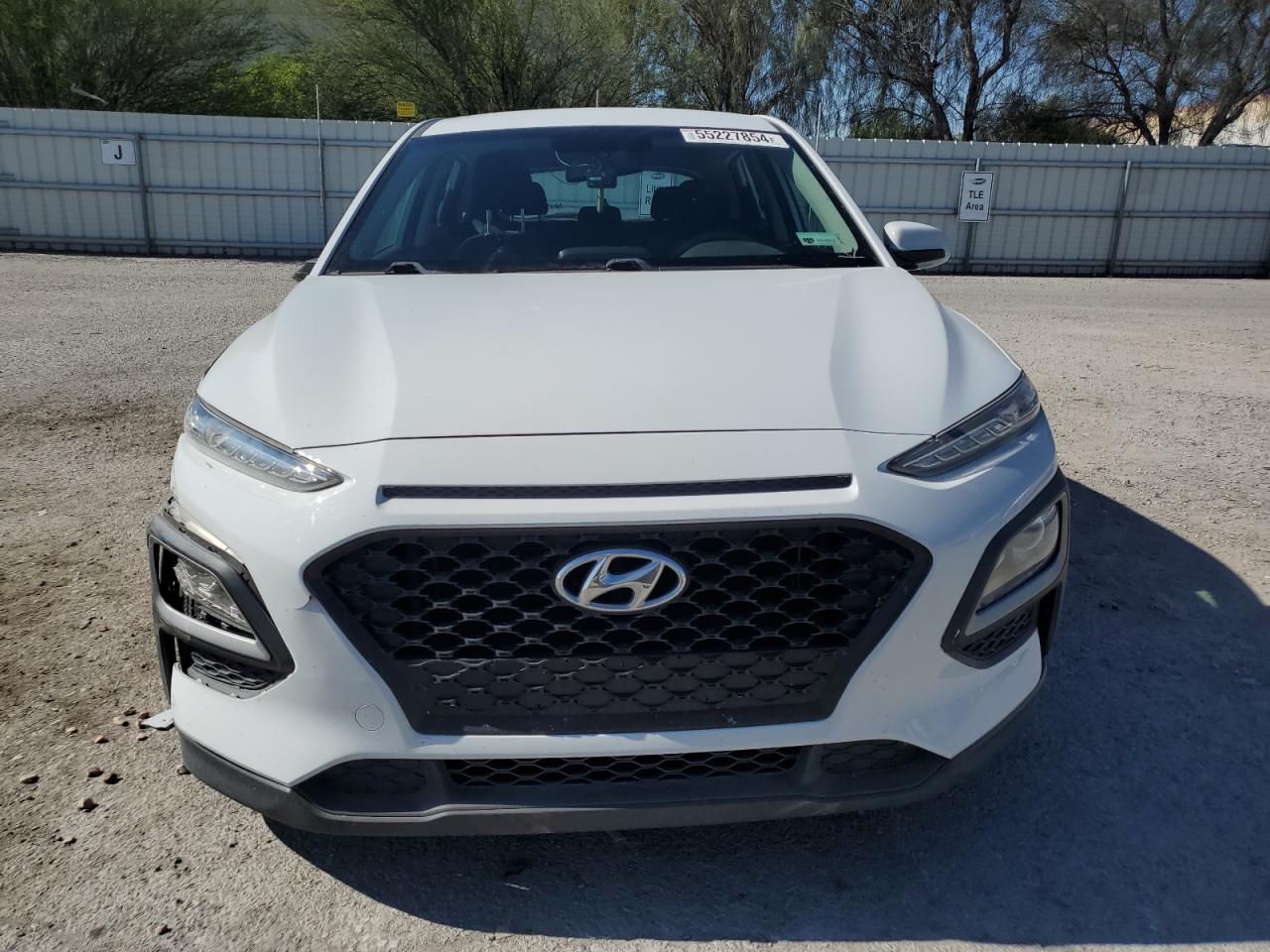 Photo 4 VIN: KM8K12AA2JU109512 - HYUNDAI KONA 