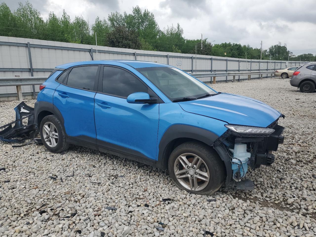 Photo 3 VIN: KM8K12AA2MU605463 - HYUNDAI KONA 