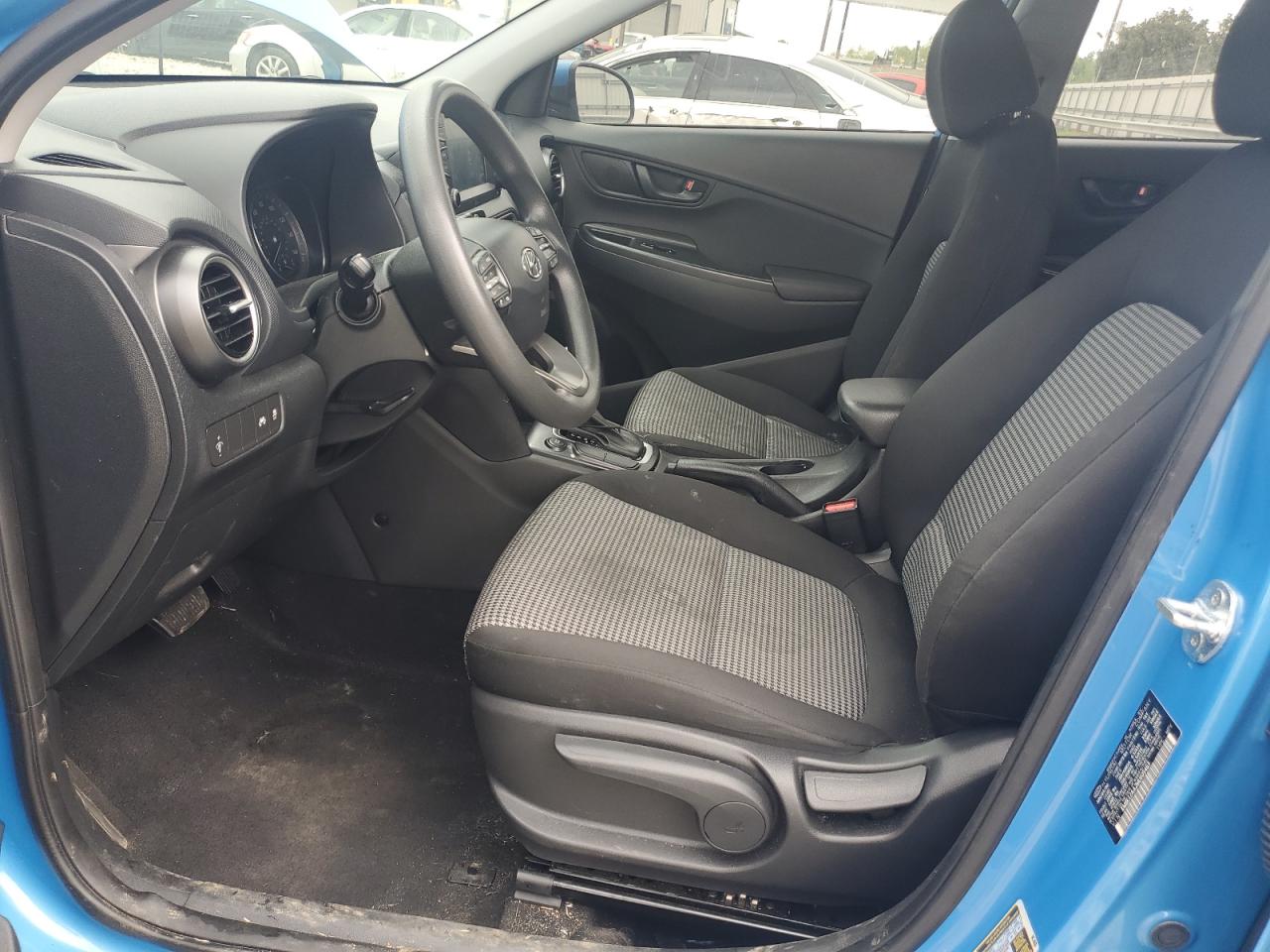 Photo 6 VIN: KM8K12AA2MU605463 - HYUNDAI KONA 