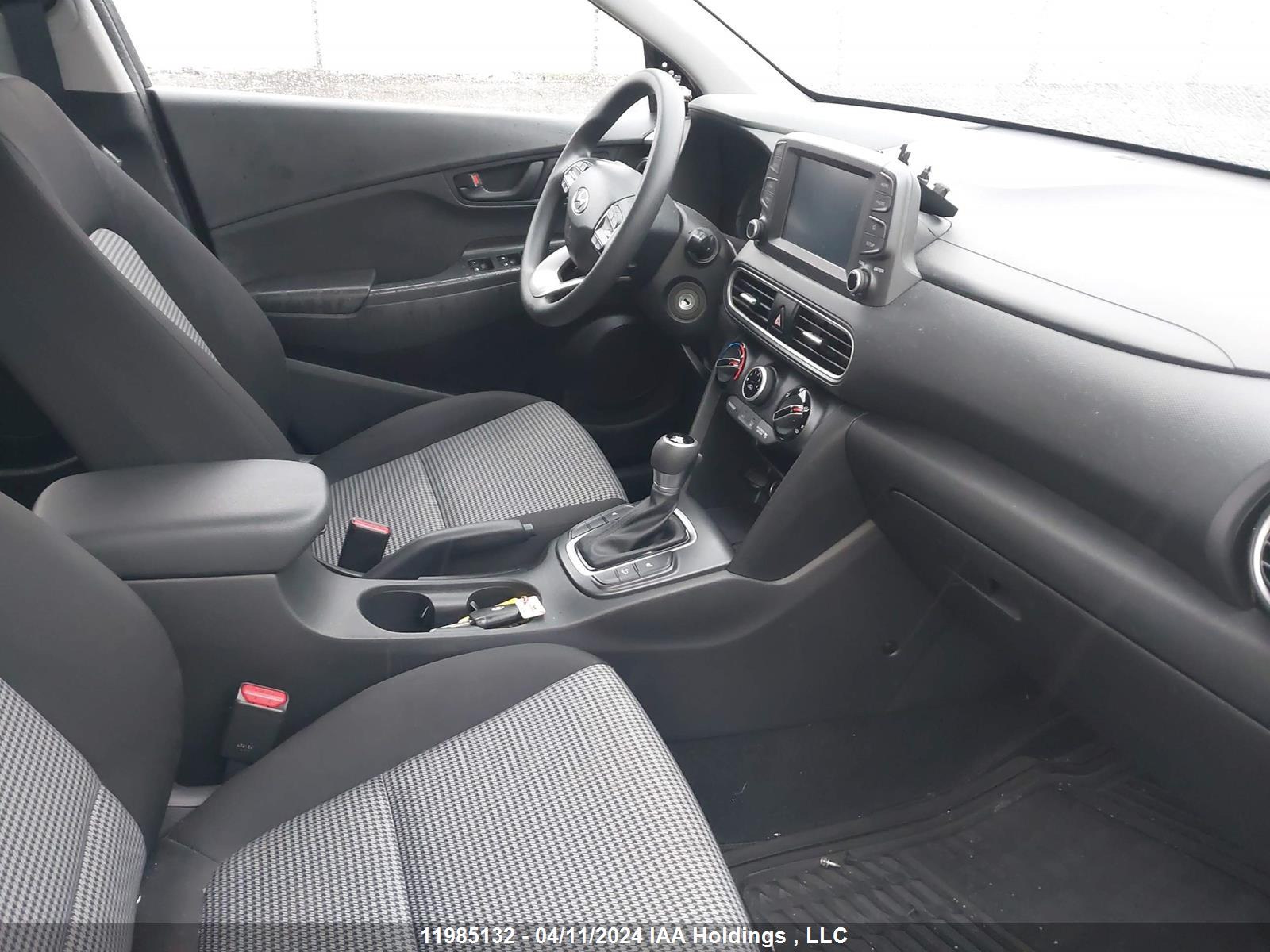 Photo 4 VIN: KM8K12AA3JU116369 - HYUNDAI KONA 