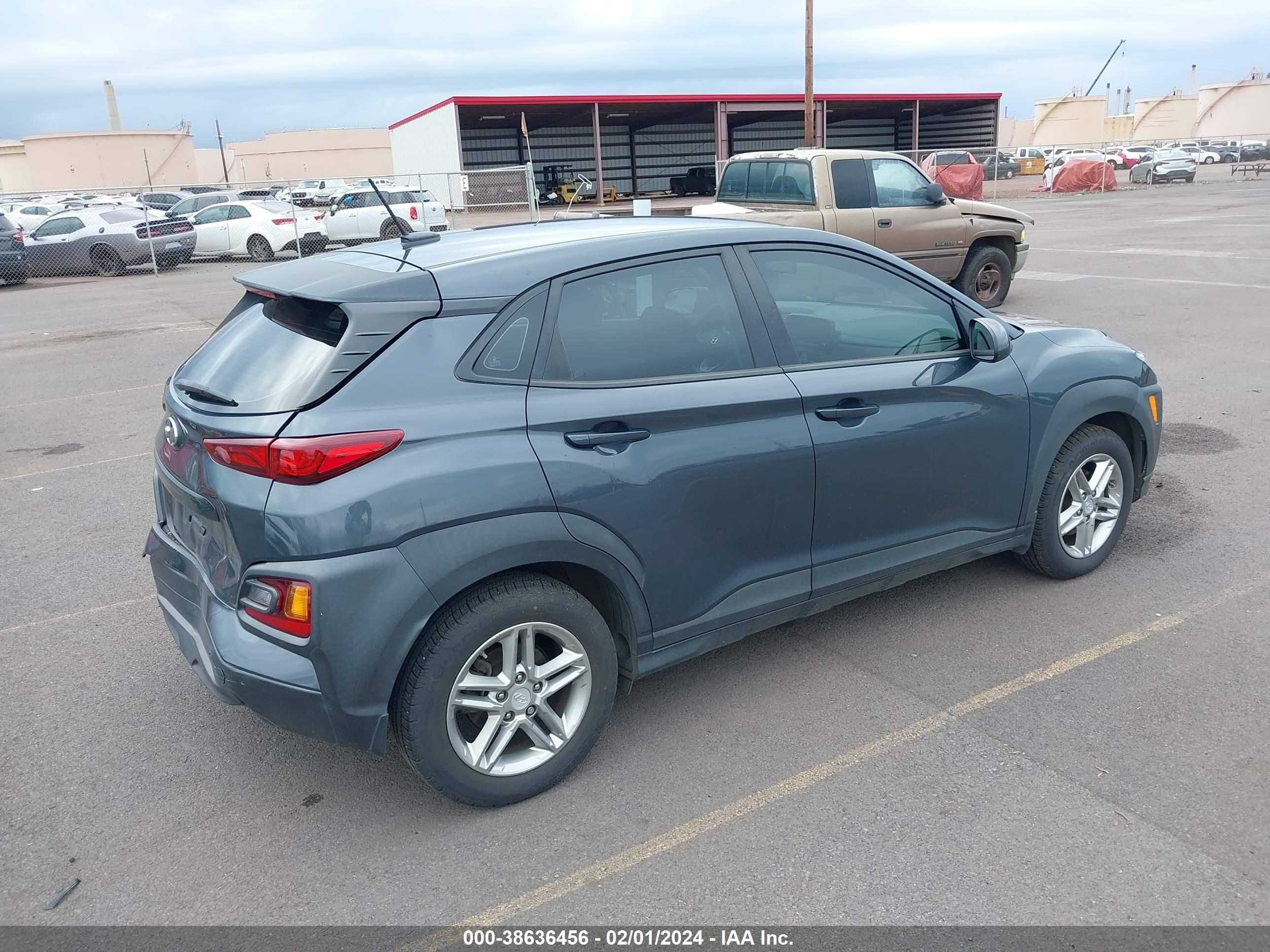 Photo 3 VIN: KM8K12AA3KU315729 - HYUNDAI KONA 