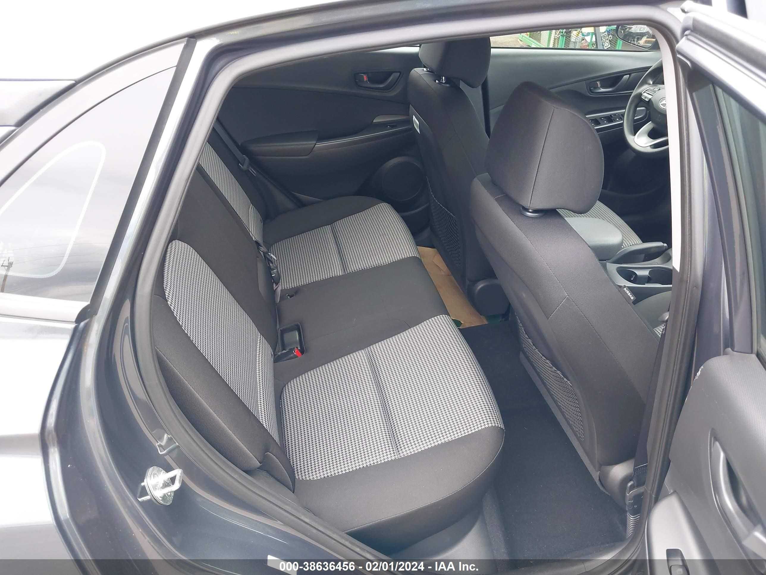 Photo 7 VIN: KM8K12AA3KU315729 - HYUNDAI KONA 