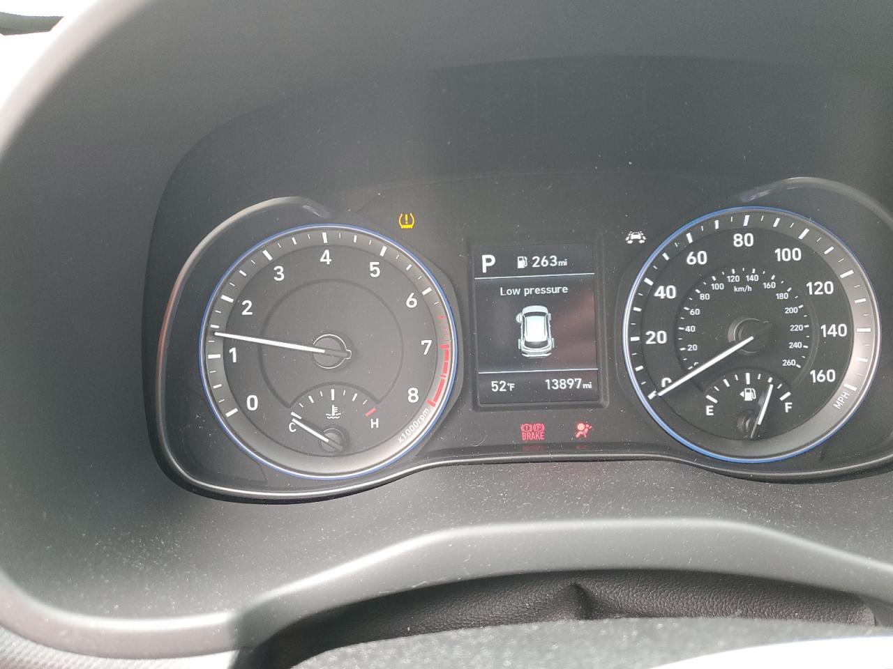 Photo 8 VIN: KM8K12AA3MU603219 - HYUNDAI KONA 