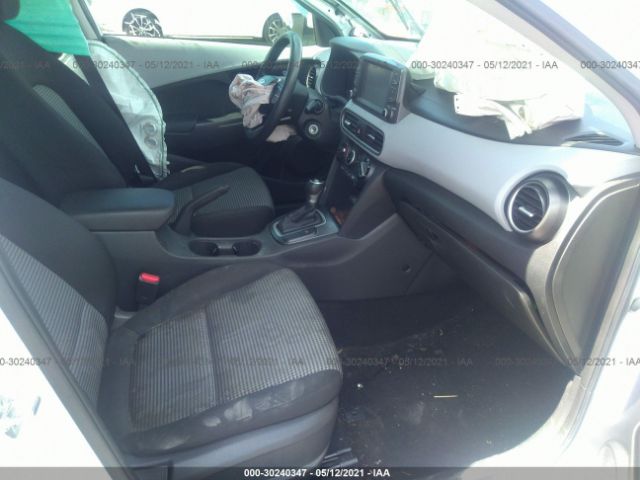 Photo 4 VIN: KM8K12AA4KU256450 - HYUNDAI KONA 