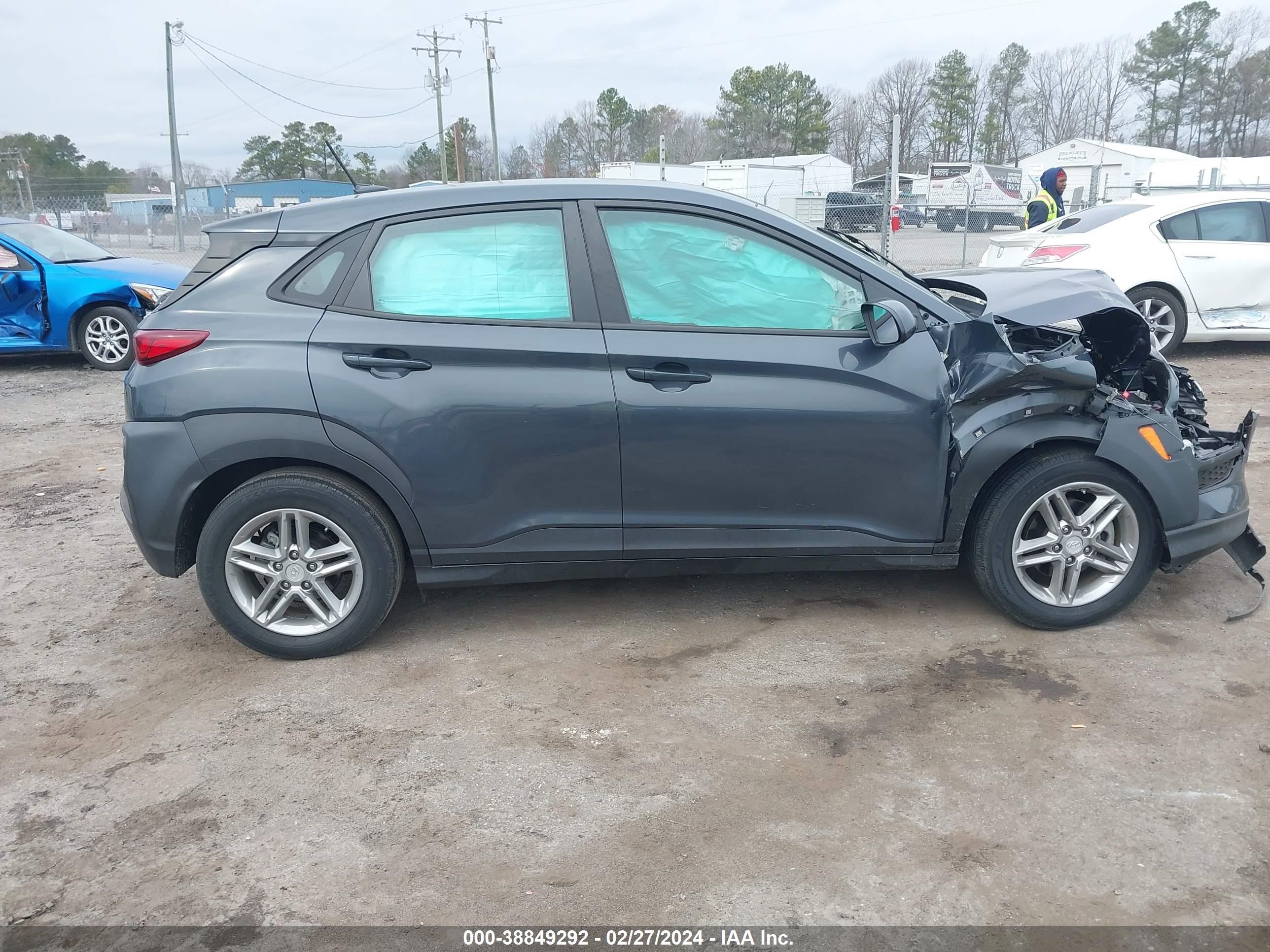 Photo 12 VIN: KM8K12AA5KU308412 - HYUNDAI KONA 