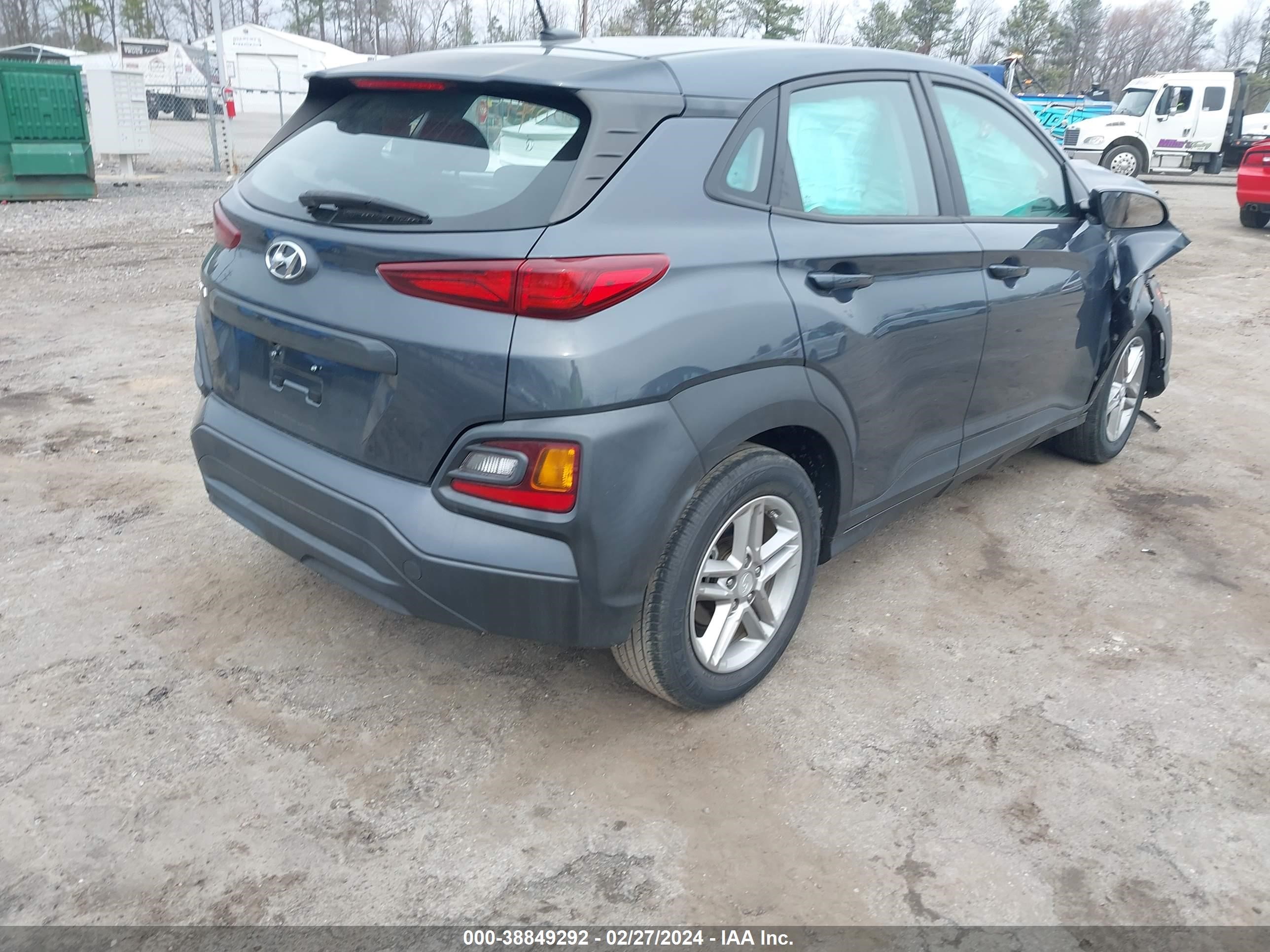 Photo 3 VIN: KM8K12AA5KU308412 - HYUNDAI KONA 