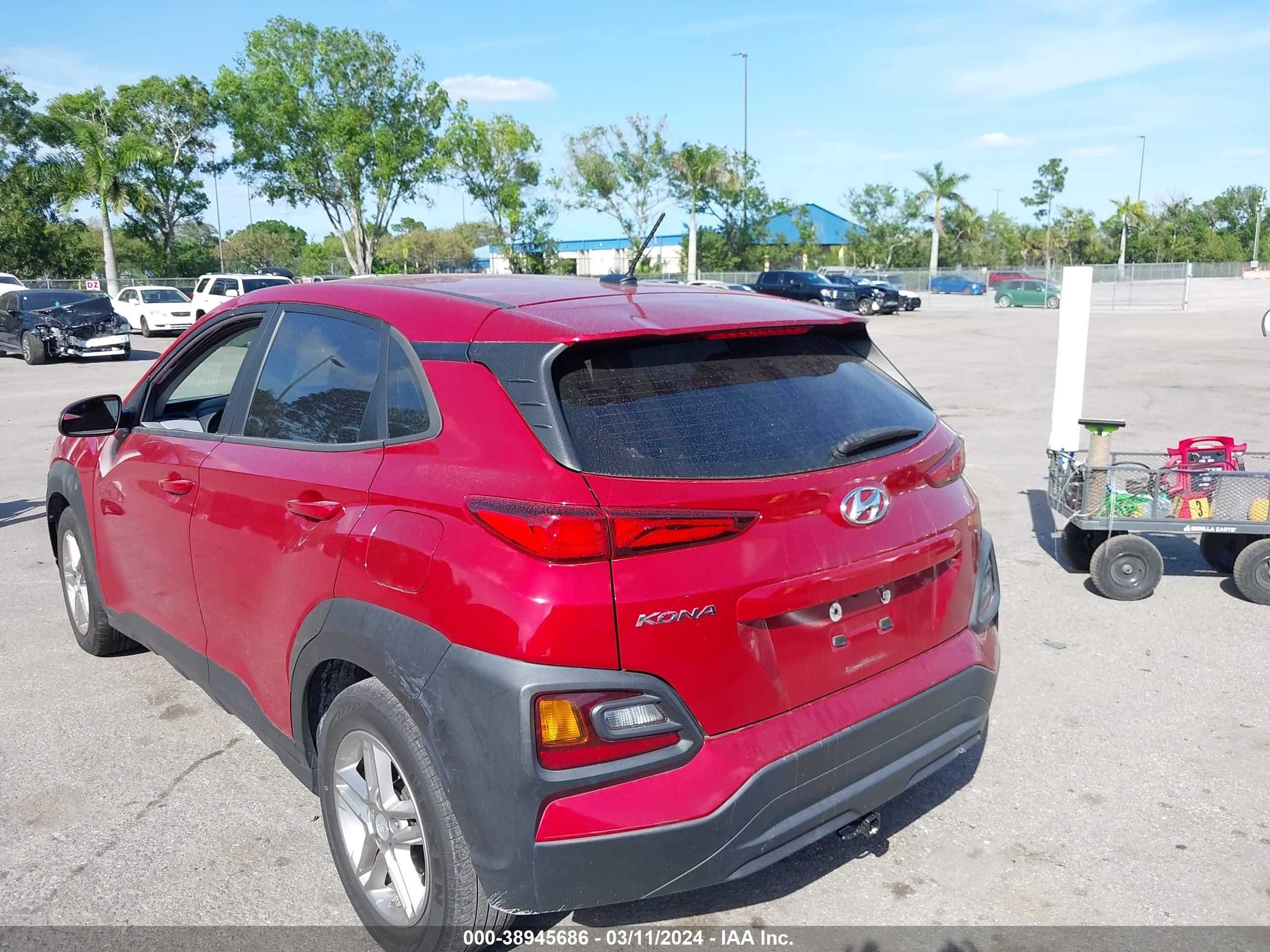 Photo 2 VIN: KM8K12AA5LU512063 - HYUNDAI KONA 