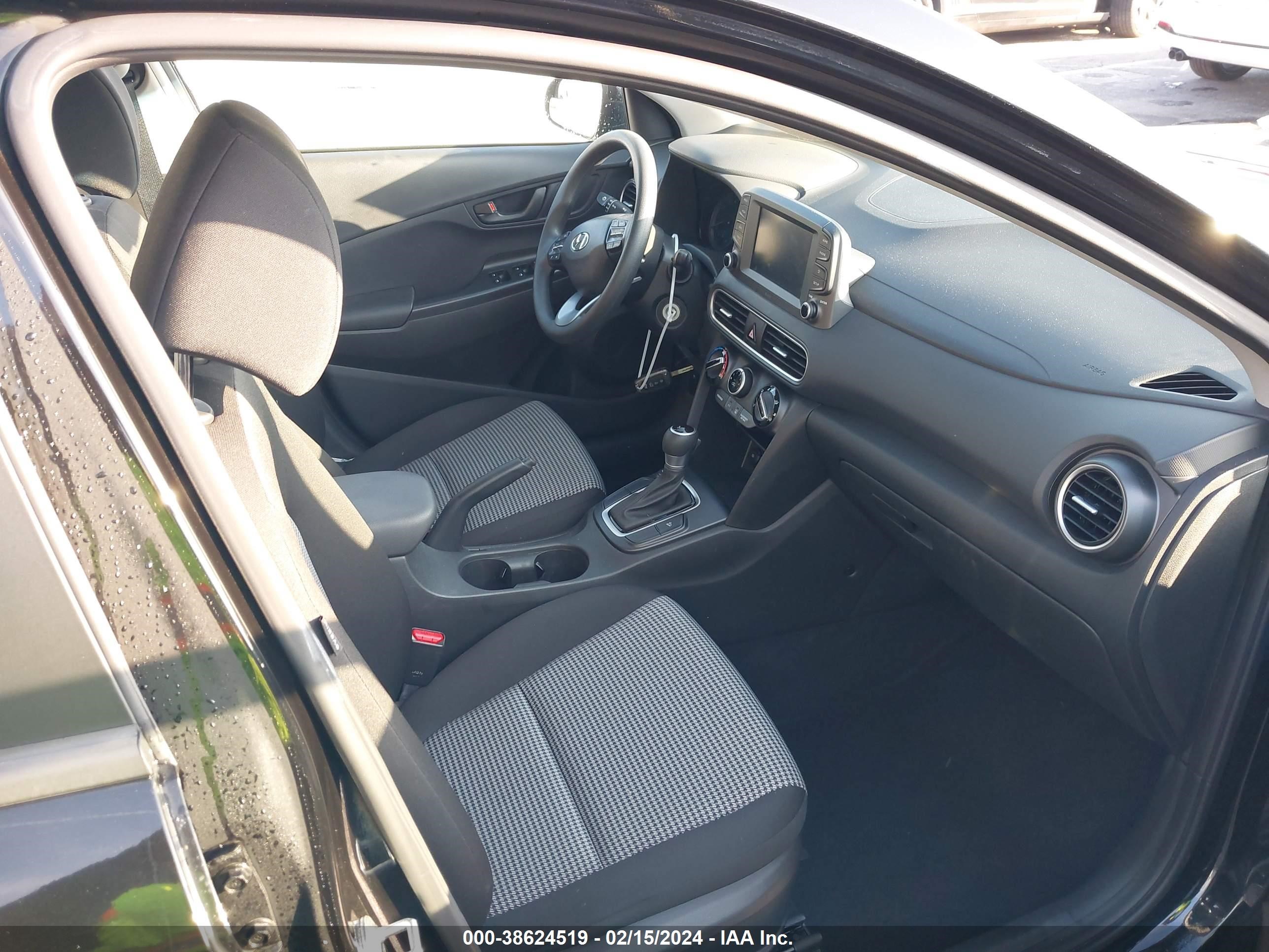 Photo 3 VIN: KM8K12AA5MU649313 - HYUNDAI KONA 