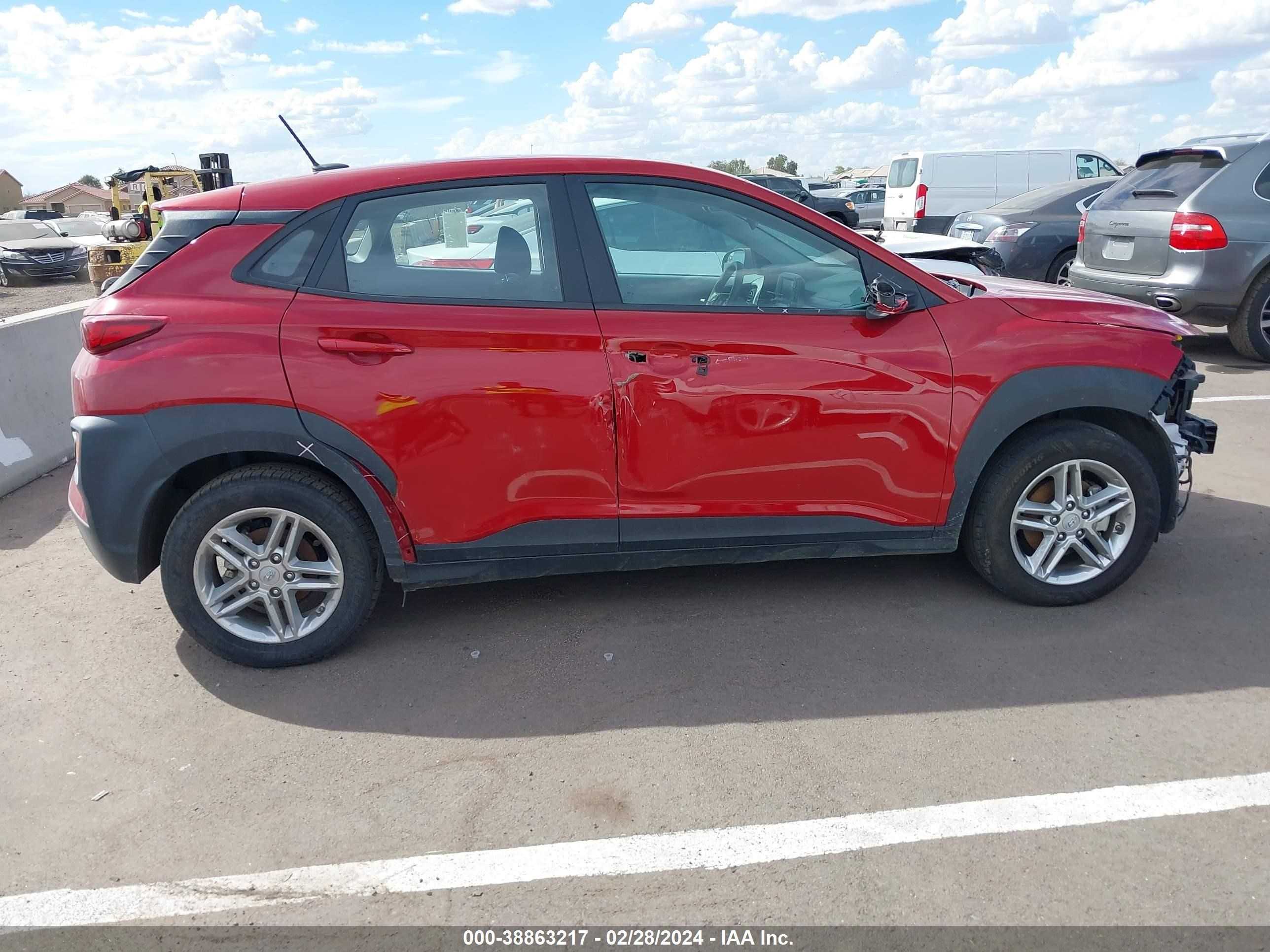 Photo 12 VIN: KM8K12AA5MU663745 - HYUNDAI KONA 