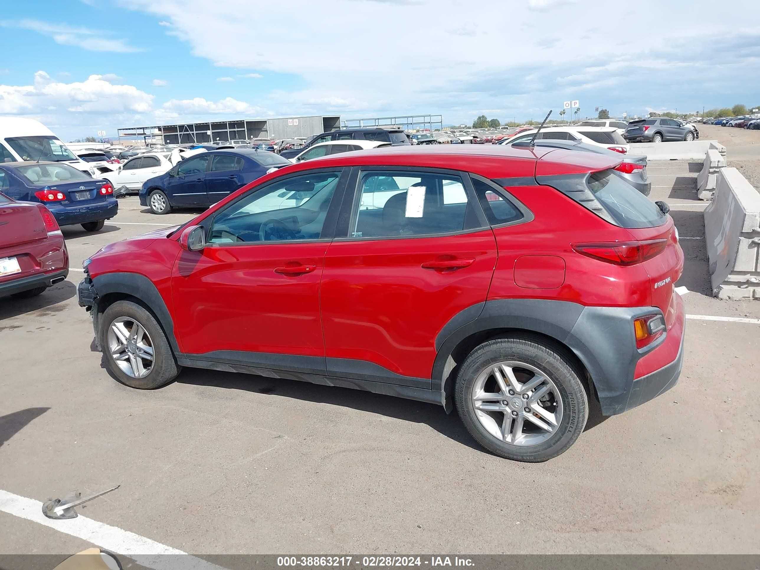 Photo 13 VIN: KM8K12AA5MU663745 - HYUNDAI KONA 