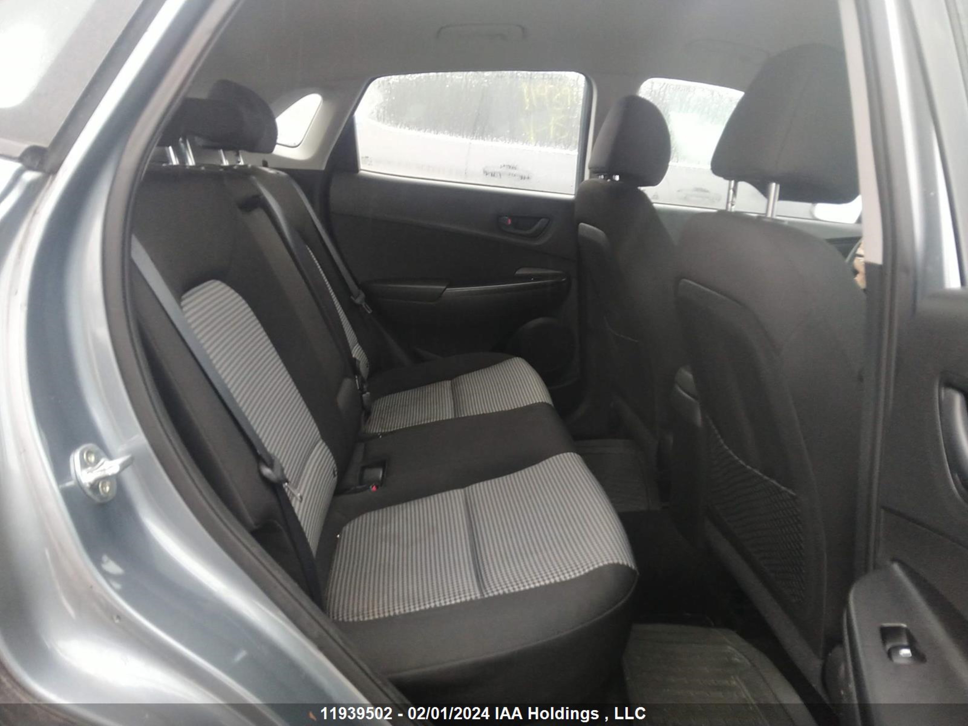 Photo 7 VIN: KM8K12AA6KU214832 - HYUNDAI KONA 