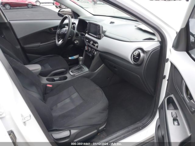 Photo 4 VIN: KM8K12AA6KU304871 - HYUNDAI KONA 