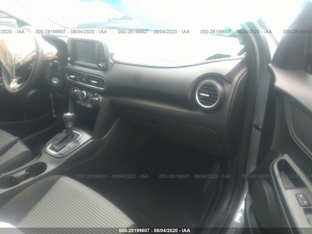 Photo 4 VIN: KM8K12AA7JU103365 - HYUNDAI KONA 