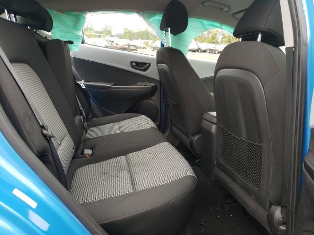 Photo 5 VIN: KM8K12AA7KU268222 - HYUNDAI KONA SE 