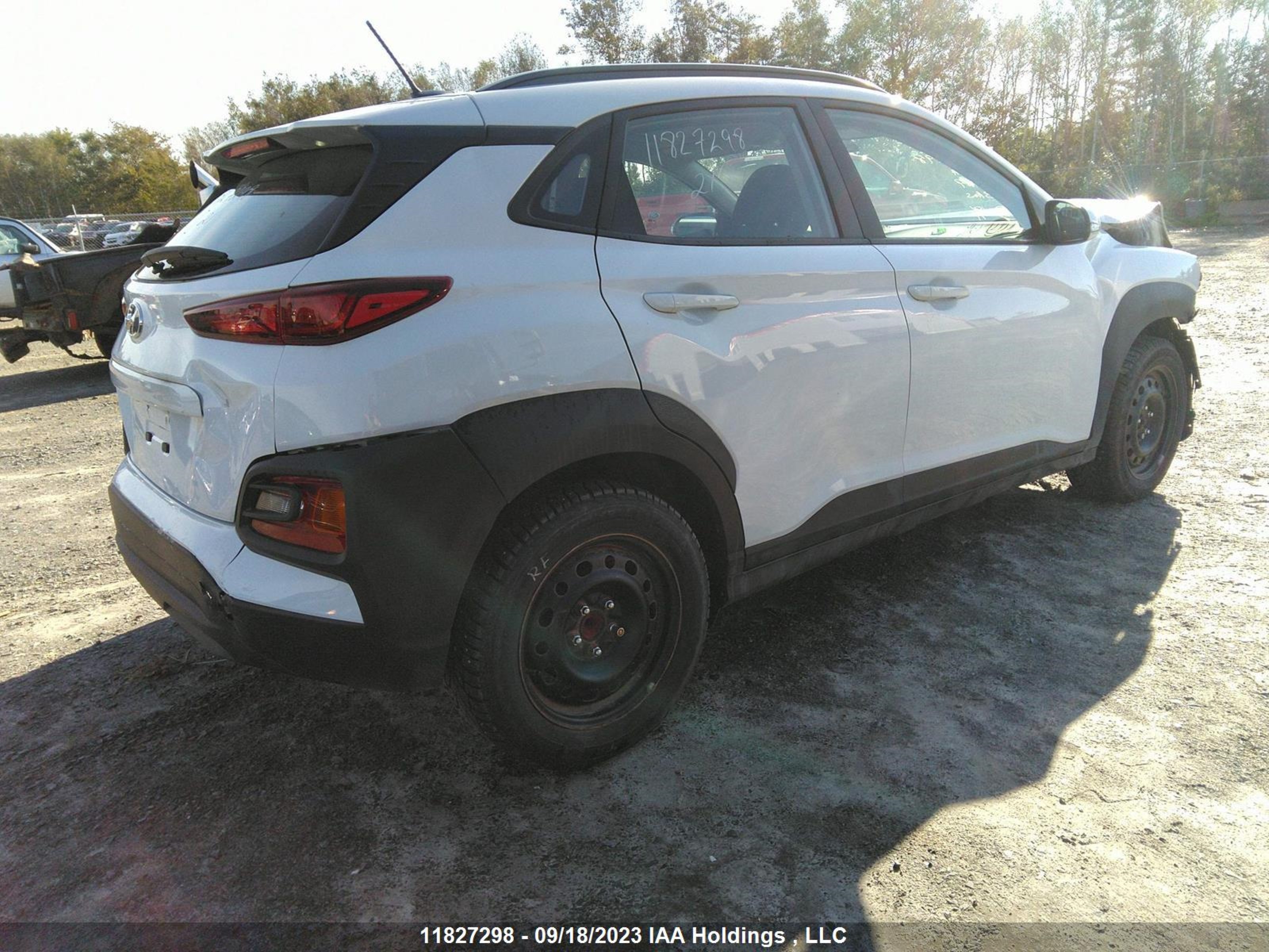 Photo 3 VIN: KM8K12AA8MU621179 - HYUNDAI KONA 