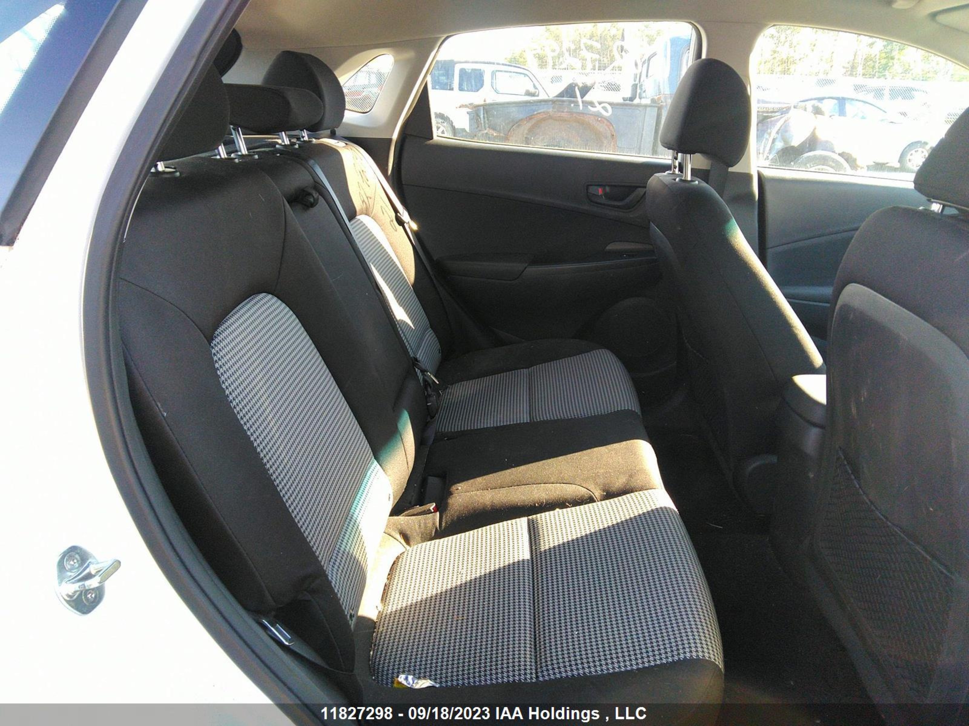 Photo 7 VIN: KM8K12AA8MU621179 - HYUNDAI KONA 