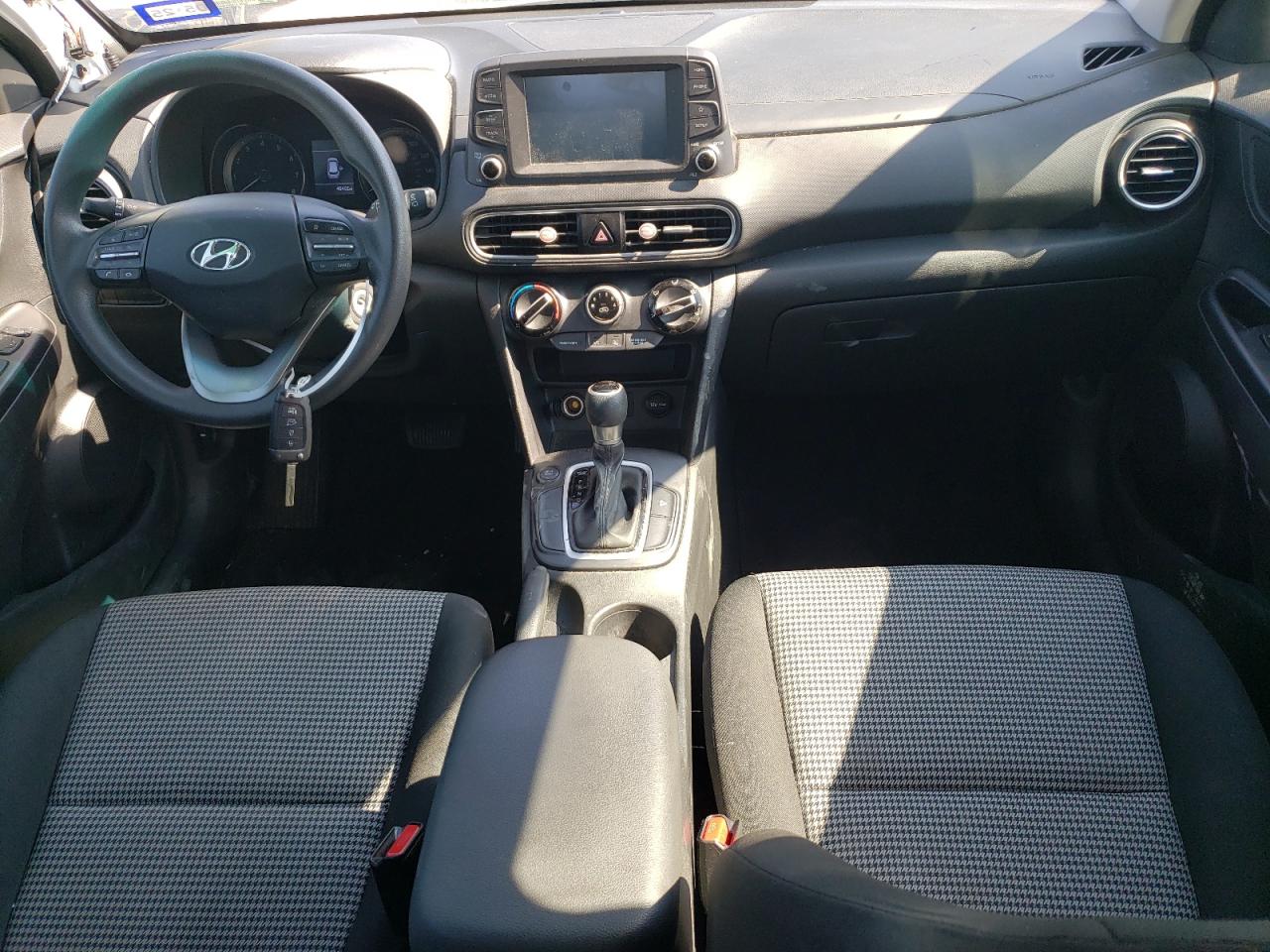 Photo 7 VIN: KM8K12AA9JU104629 - HYUNDAI KONA 