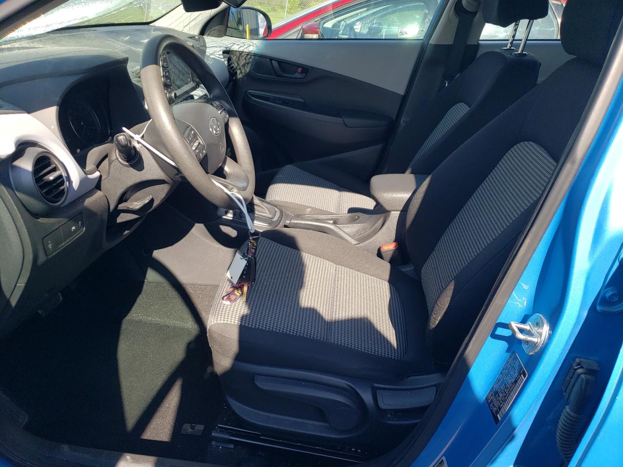 Photo 6 VIN: KM8K12AA9KU296880 - HYUNDAI KONA 