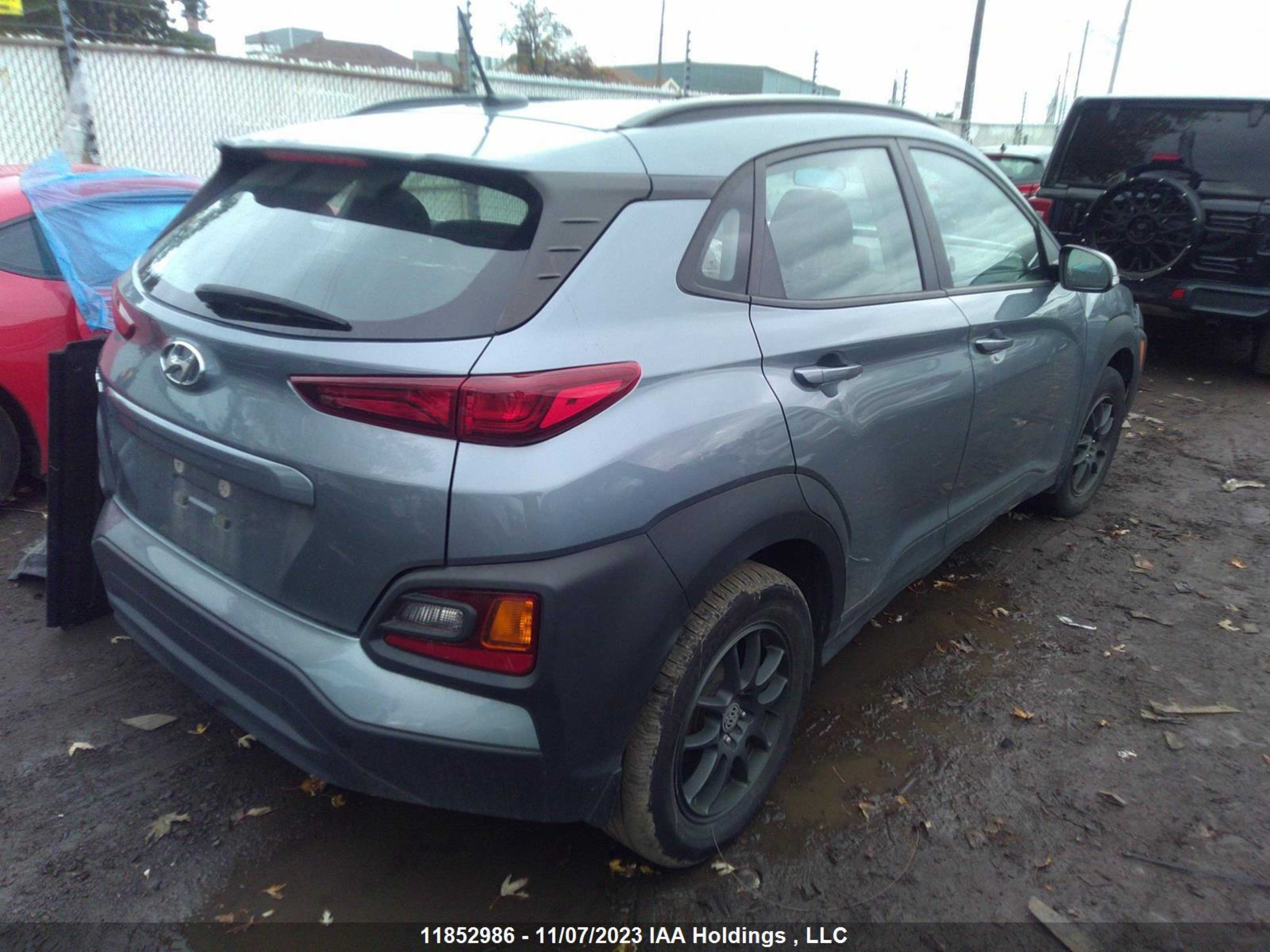 Photo 3 VIN: KM8K12AA9KU310972 - HYUNDAI KONA 