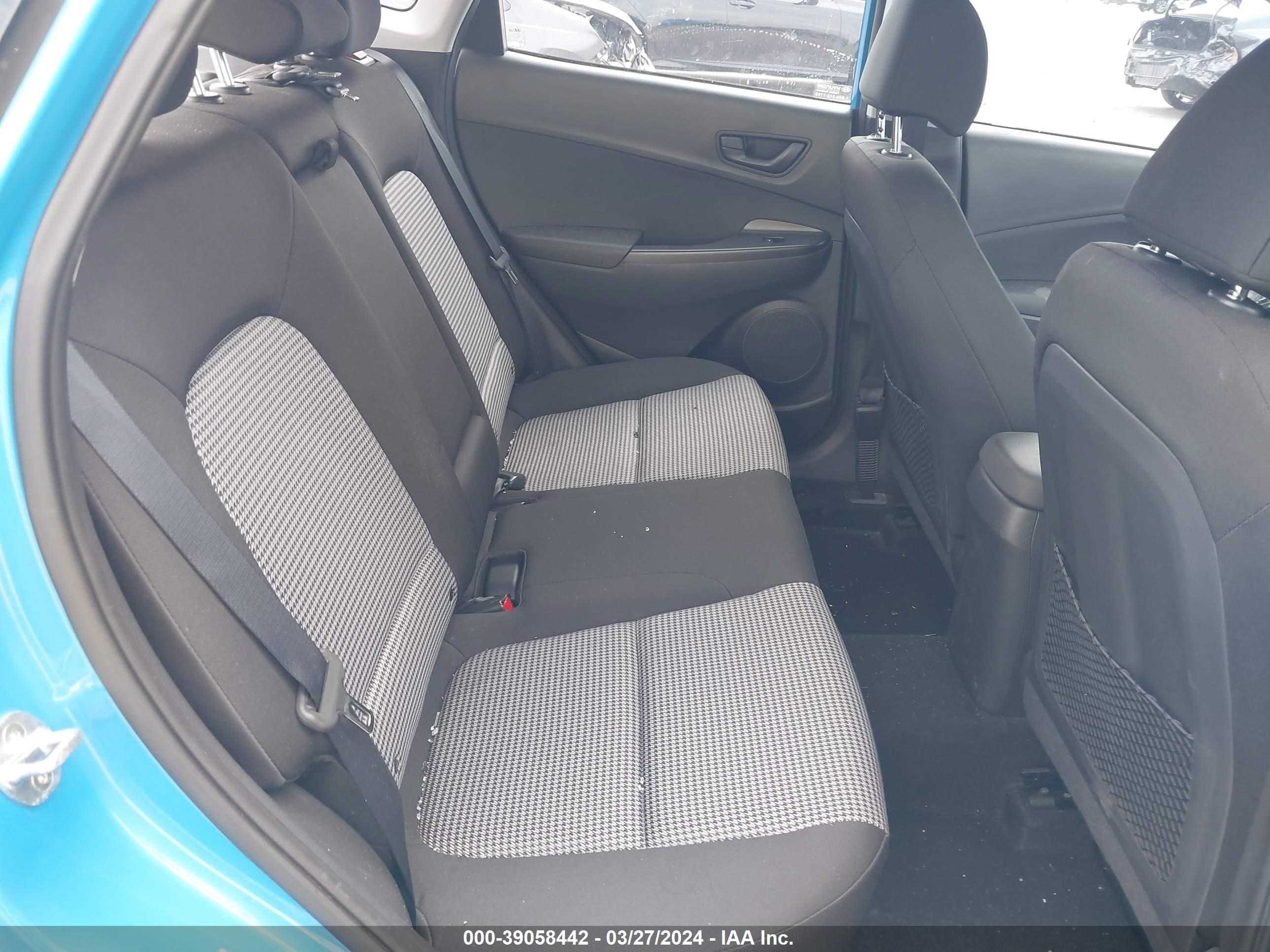 Photo 7 VIN: KM8K12AA9LU424584 - HYUNDAI KONA 