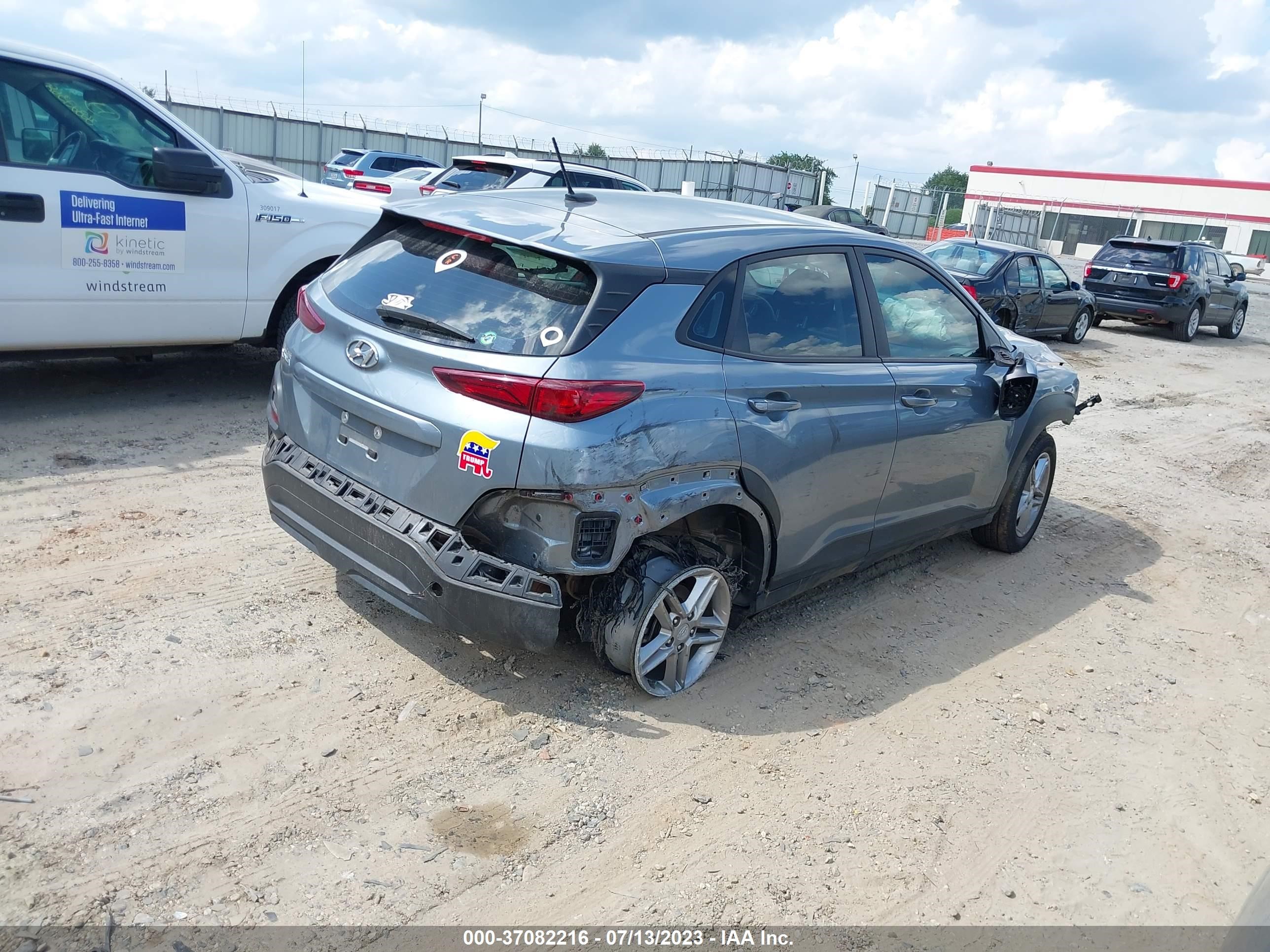 Photo 3 VIN: KM8K12AA9LU589857 - HYUNDAI KONA 