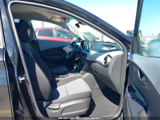 Photo 4 VIN: KM8K12AA9MU719119 - HYUNDAI KONA 