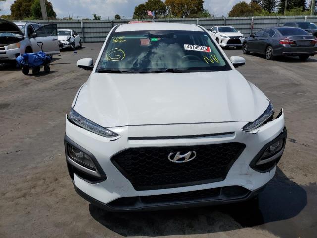 Photo 4 VIN: KM8K12AAXJU132035 - HYUNDAI KONA SE 