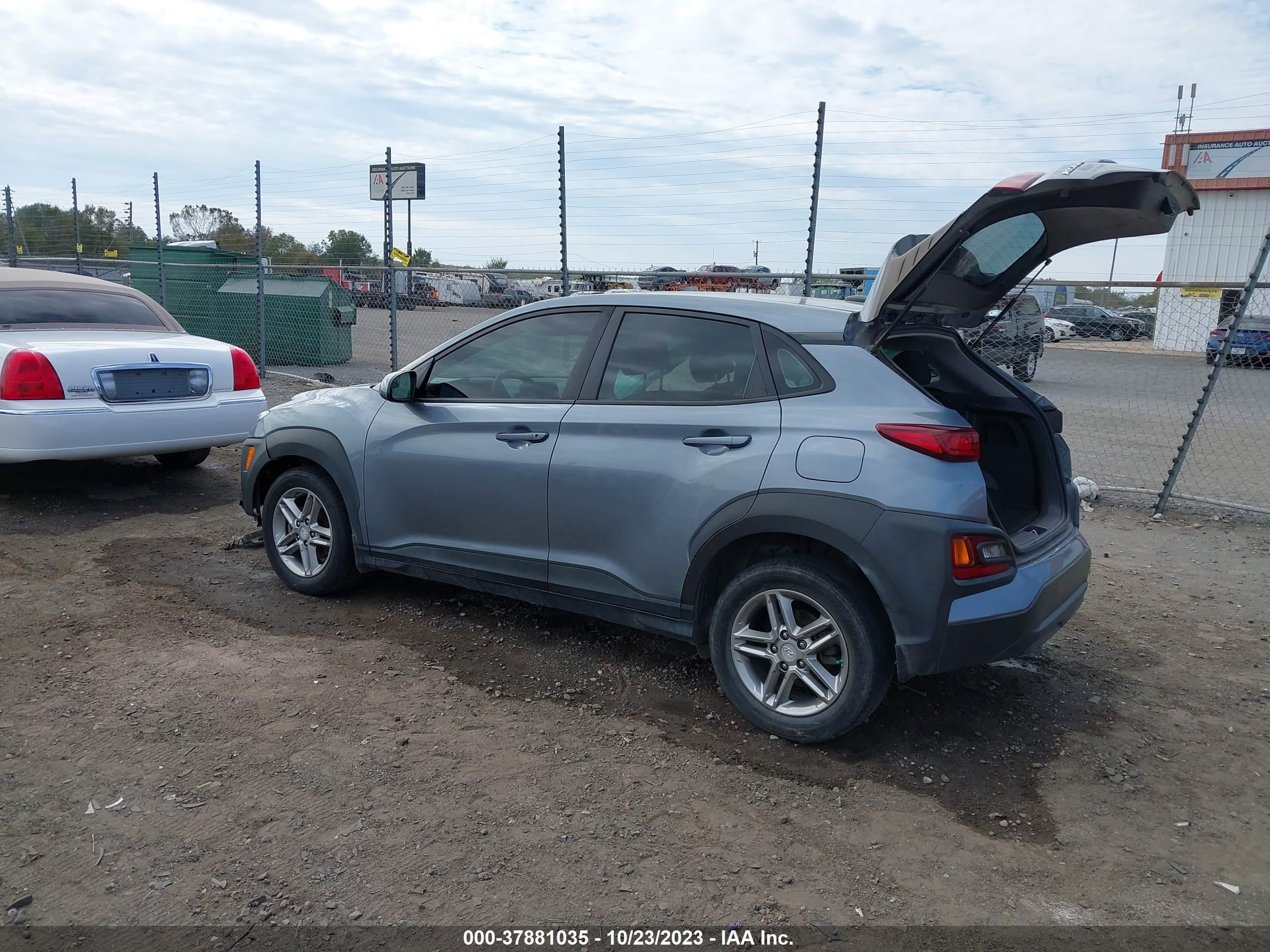 Photo 2 VIN: KM8K12AAXKU275908 - HYUNDAI KONA 