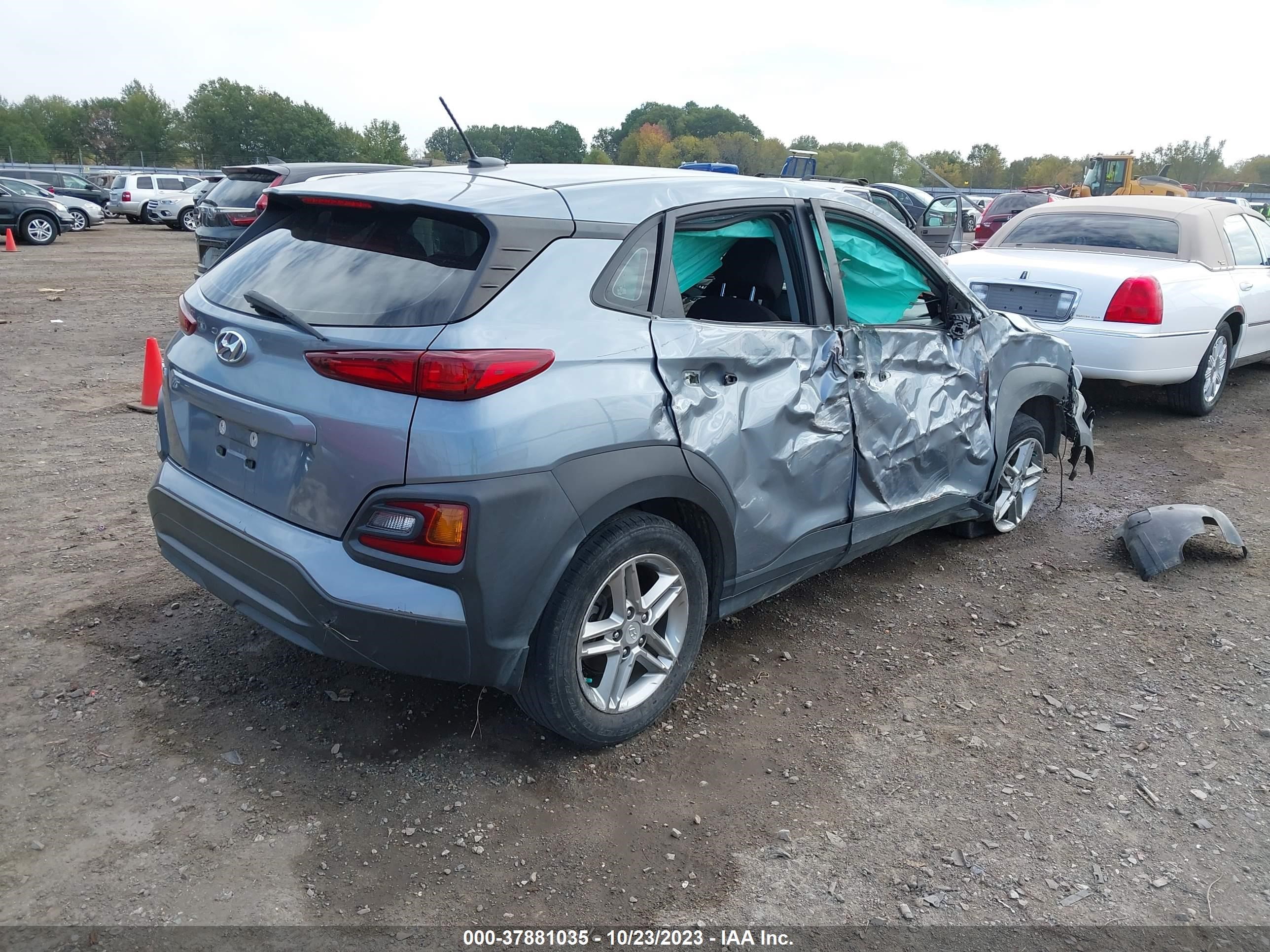 Photo 3 VIN: KM8K12AAXKU275908 - HYUNDAI KONA 