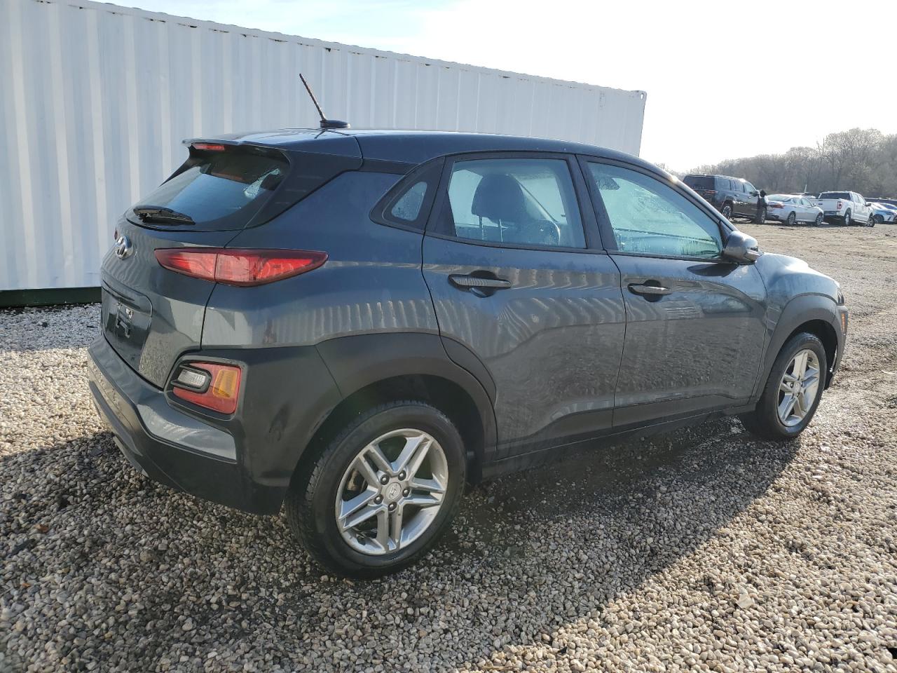 Photo 2 VIN: KM8K12AAXLU445492 - HYUNDAI KONA 