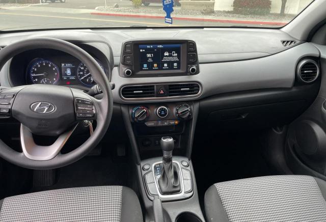 Photo 8 VIN: KM8K1CAA0LU497588 - HYUNDAI KONA SE 