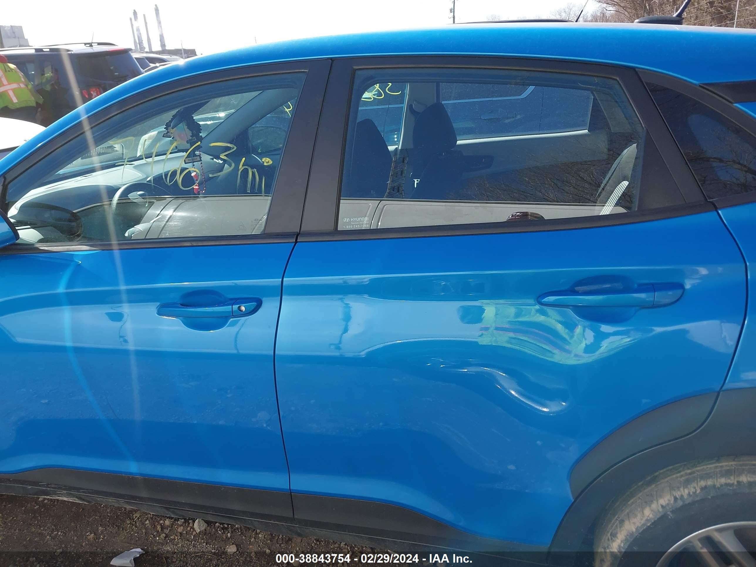 Photo 13 VIN: KM8K1CAA2LU415439 - HYUNDAI KONA 