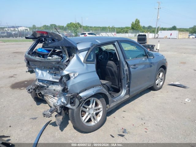 Photo 3 VIN: KM8K1CAA3JU082391 - HYUNDAI KONA 