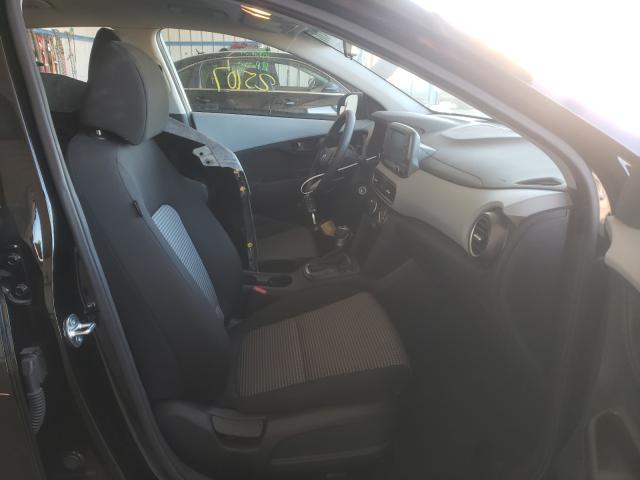 Photo 4 VIN: KM8K1CAA5LU492662 - HYUNDAI KONA SE 