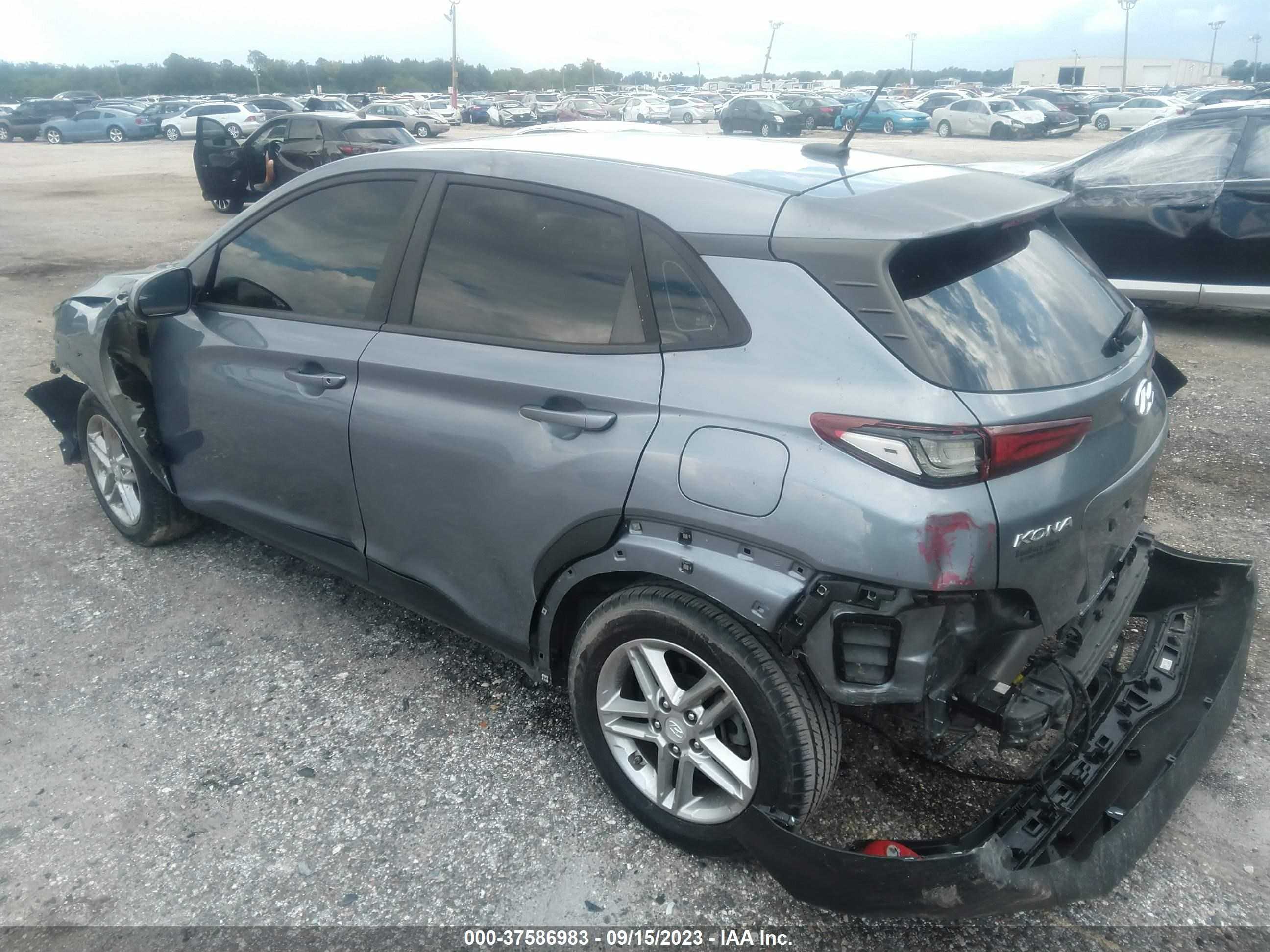 Photo 2 VIN: KM8K1CAA7JU100732 - HYUNDAI KONA 