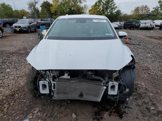 Photo 4 VIN: KM8K1CAA7MU614360 - HYUNDAI KONA SE 