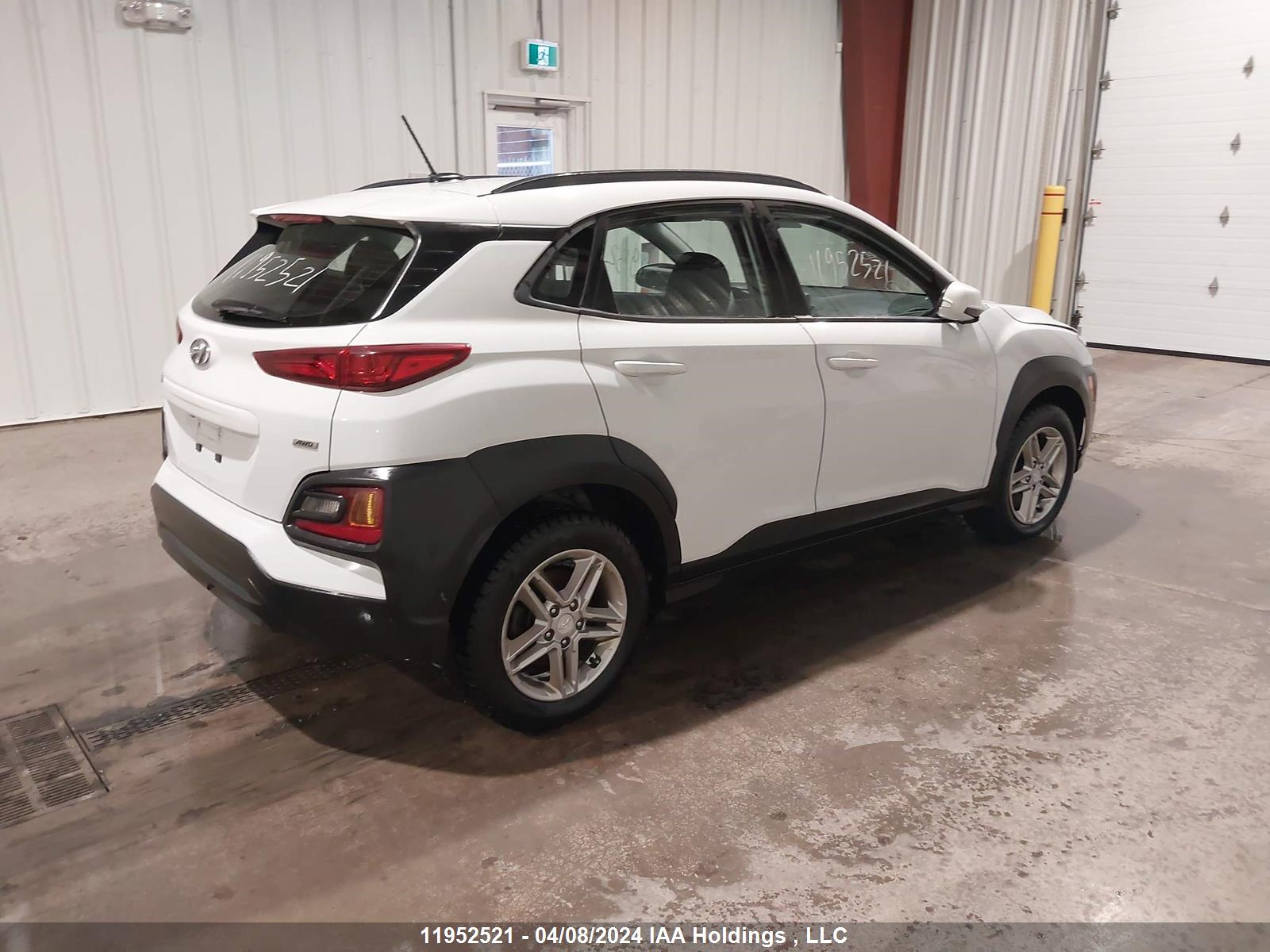 Photo 3 VIN: KM8K1CAA7MU624385 - HYUNDAI KONA 