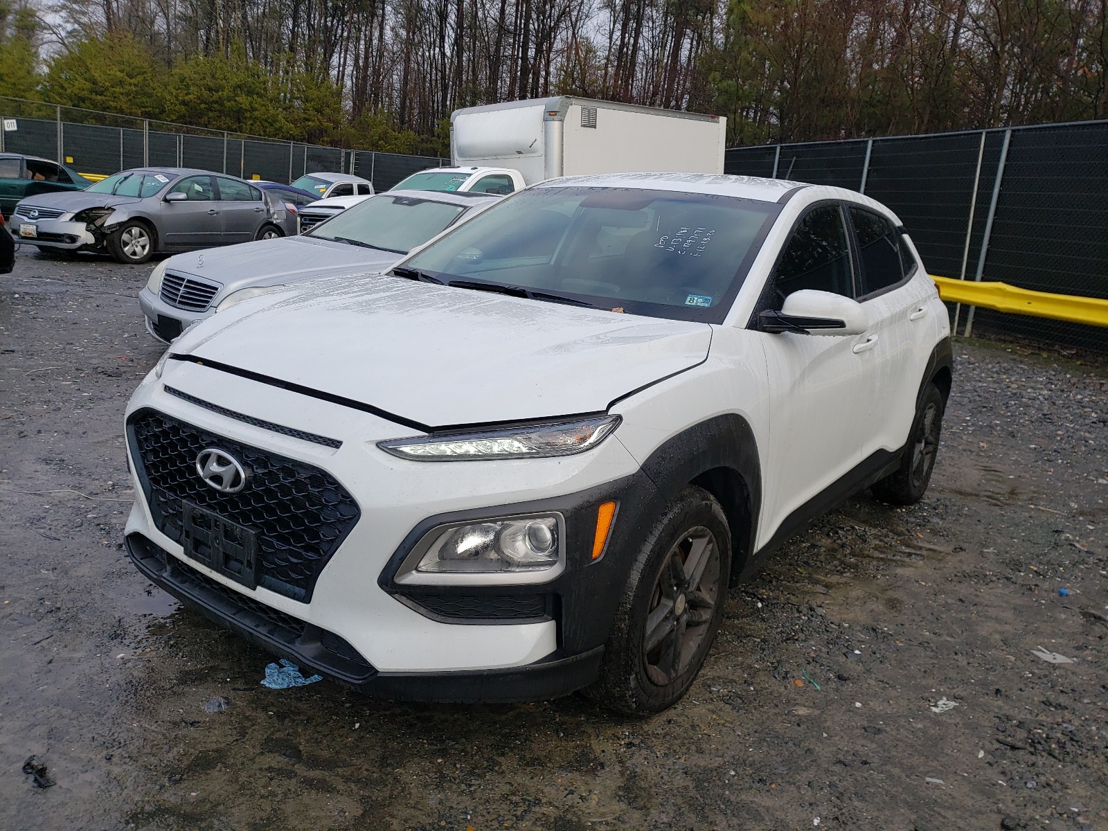 Photo 1 VIN: KM8K1CAA8JU131181 - HYUNDAI KONA SE 