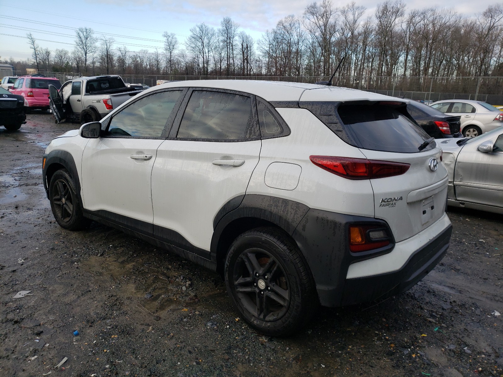 Photo 2 VIN: KM8K1CAA8JU131181 - HYUNDAI KONA SE 