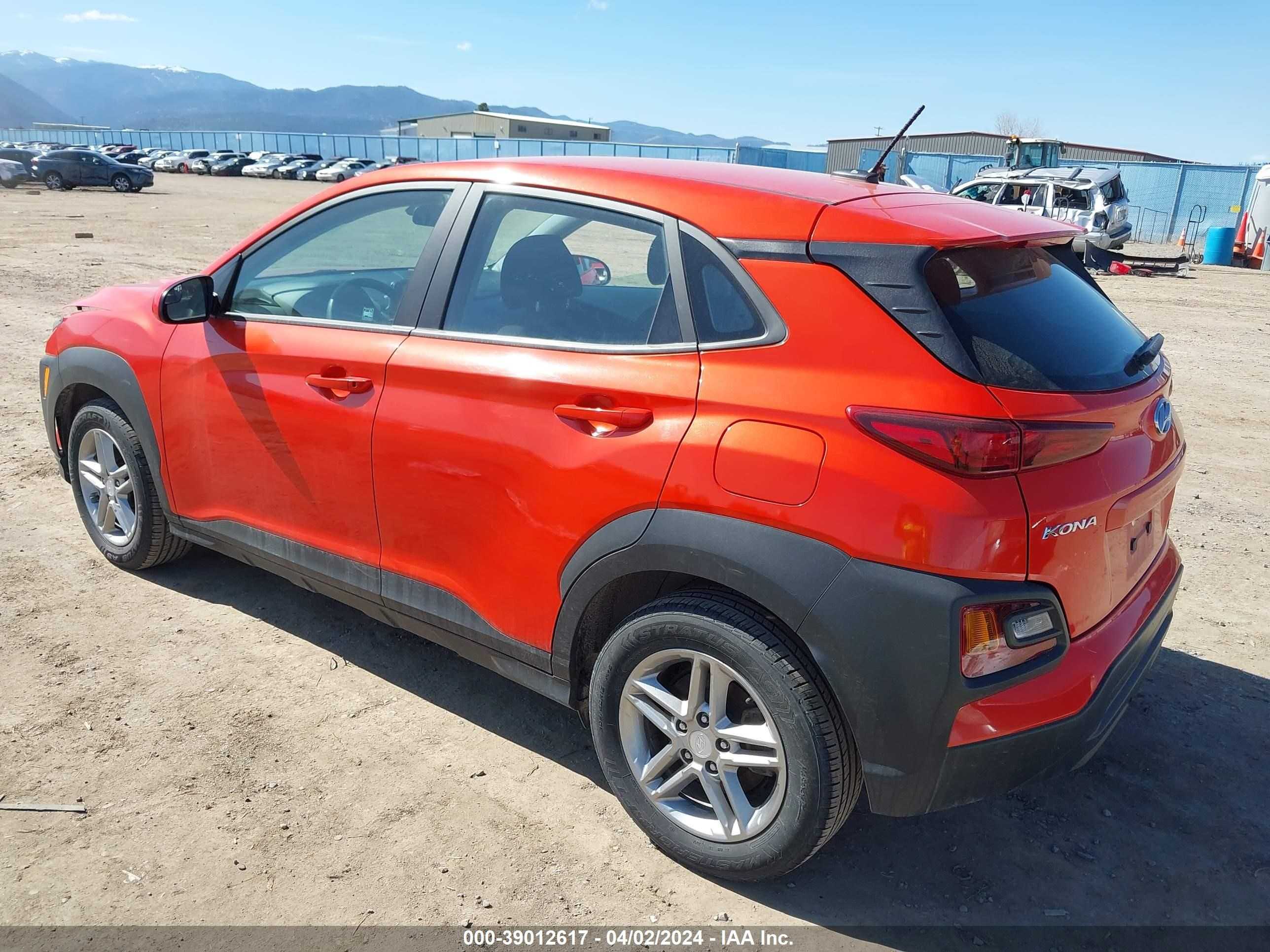 Photo 2 VIN: KM8K1CAA9LU517692 - HYUNDAI KONA 