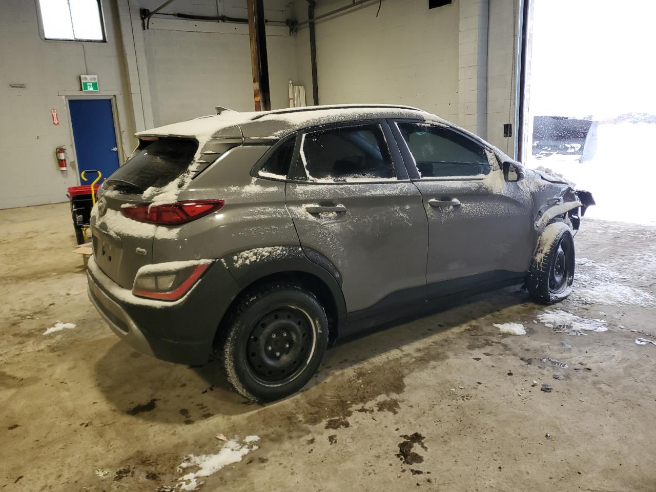 Photo 2 VIN: KM8K1CAB7NU801009 - HYUNDAI KONA 