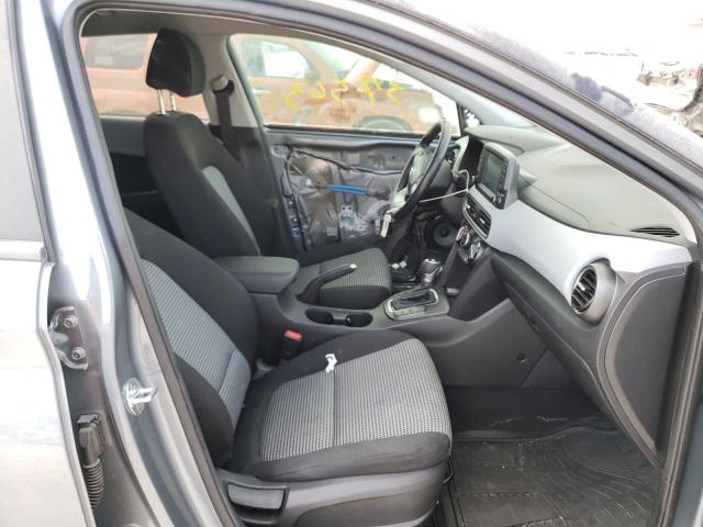 Photo 4 VIN: KM8K22AA1LU556557 - HYUNDAI KONA SEL 