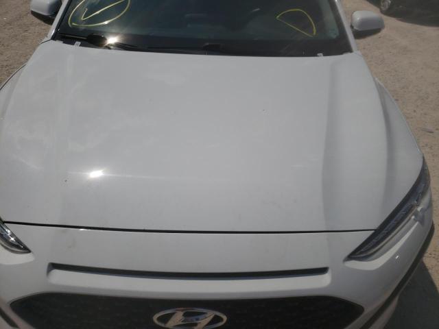 Photo 8 VIN: KM8K22AA1LU572791 - HYUNDAI KONA SEL 