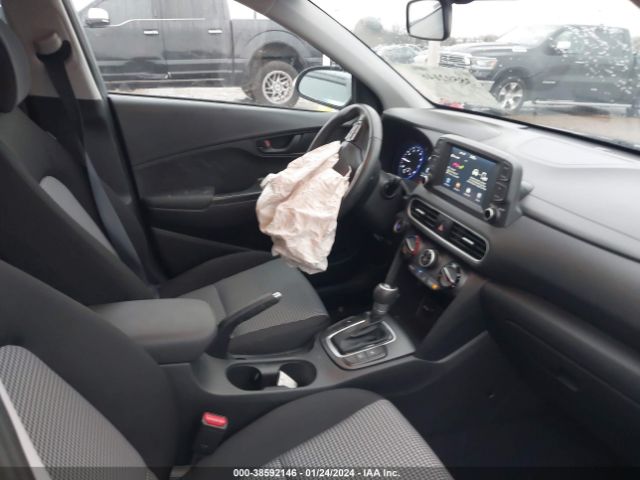 Photo 4 VIN: KM8K22AA2JU182022 - HYUNDAI KONA 