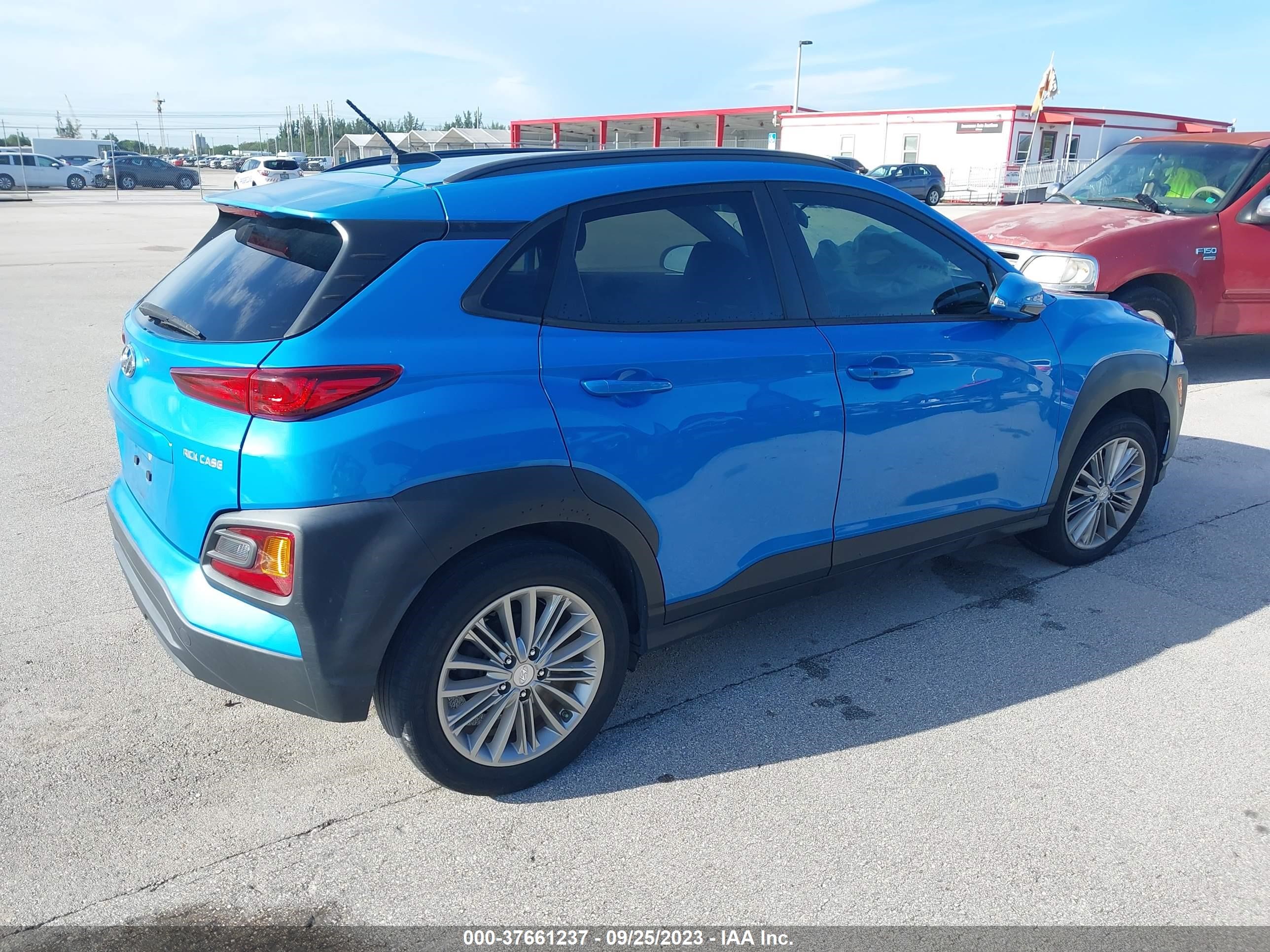 Photo 3 VIN: KM8K22AA3JU069003 - HYUNDAI KONA 