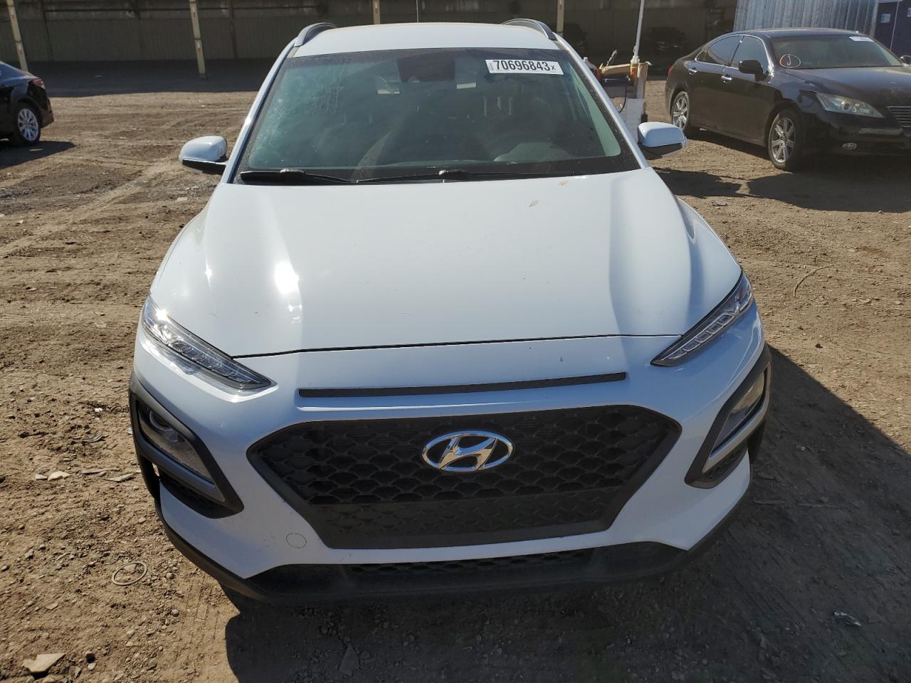 Photo 4 VIN: KM8K22AA3MU692478 - HYUNDAI KONA 