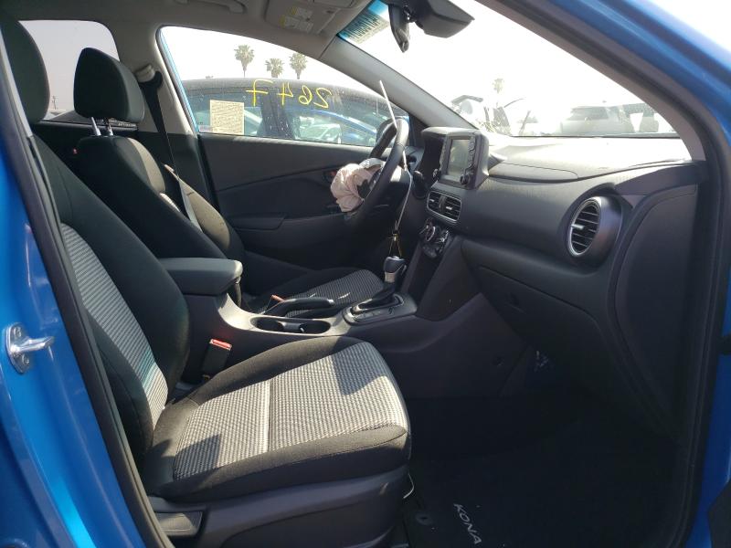 Photo 4 VIN: KM8K22AA4MU602187 - HYUNDAI KONA SEL 