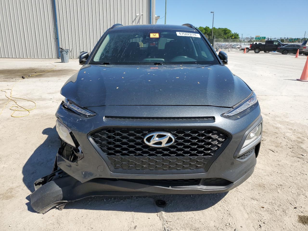 Photo 4 VIN: KM8K22AA5MU629365 - HYUNDAI KONA 