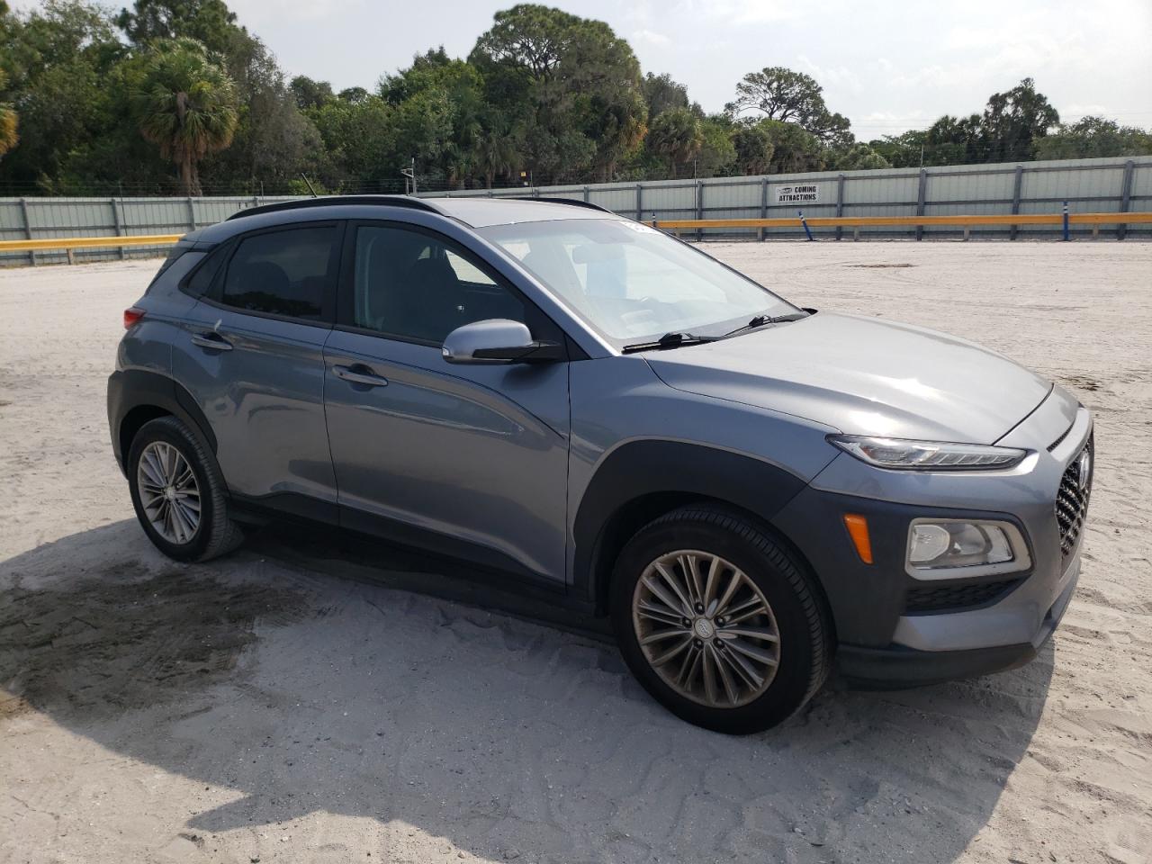 Photo 3 VIN: KM8K22AA6JU145779 - HYUNDAI KONA 