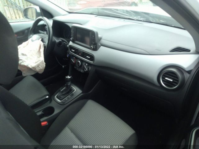 Photo 4 VIN: KM8K22AA8LU517397 - HYUNDAI KONA 